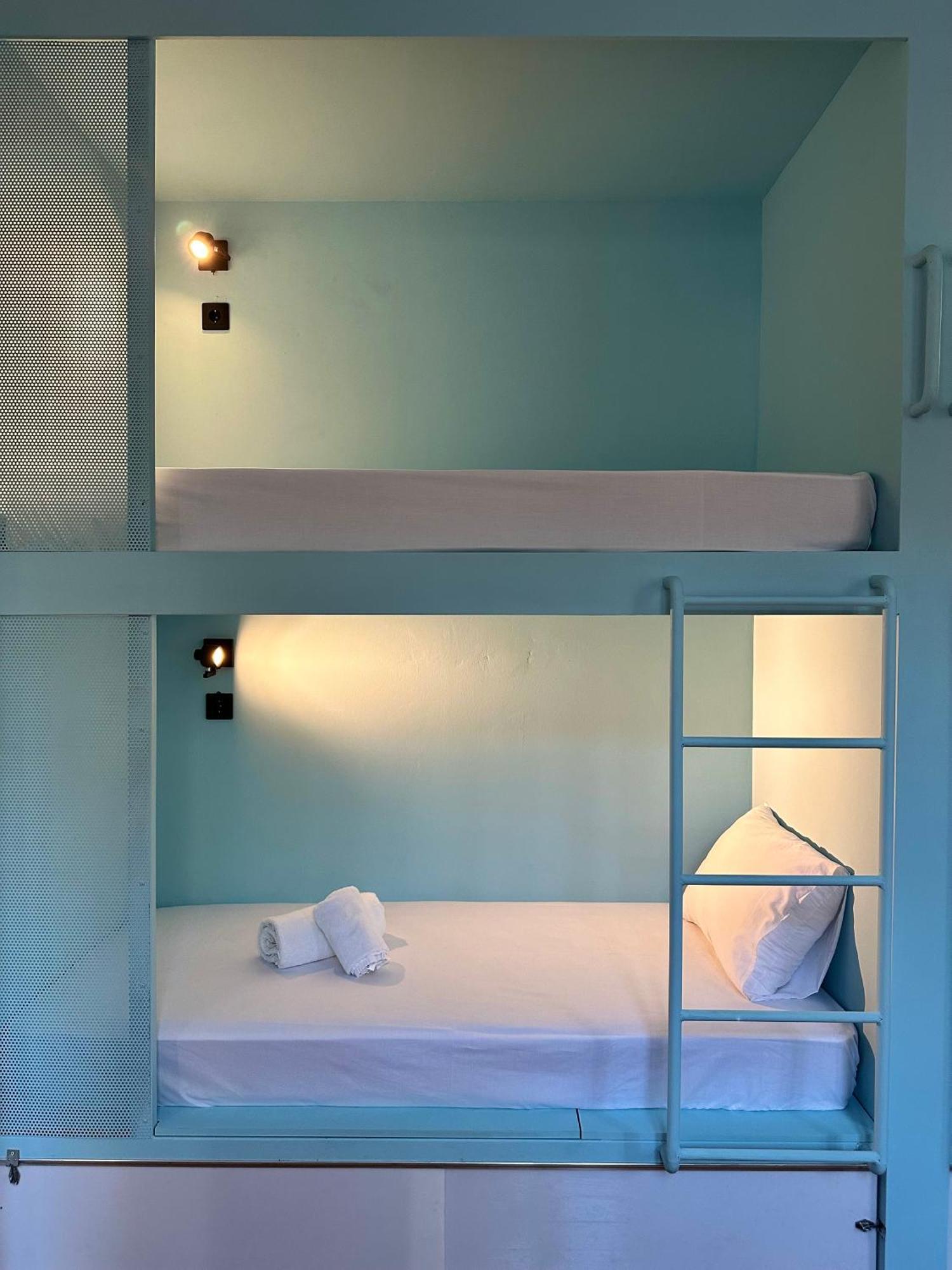 Hostel Pink Lemon Athens
